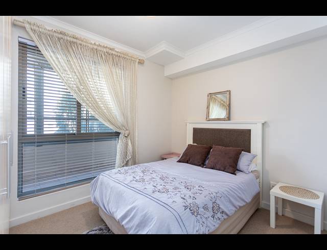 2 BEDROOM APARTMENT SOLD IN TYGER WATERFRONT